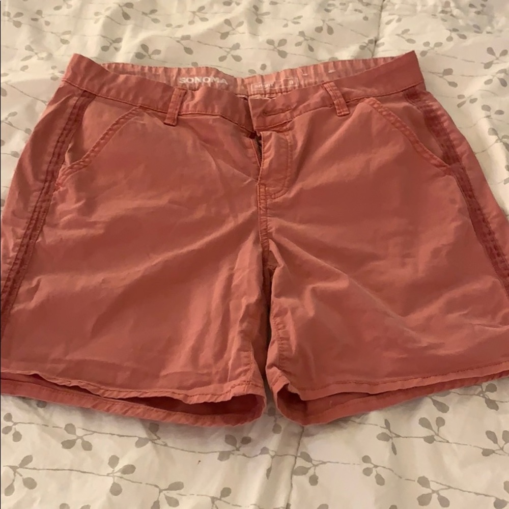 Shorts with pockets